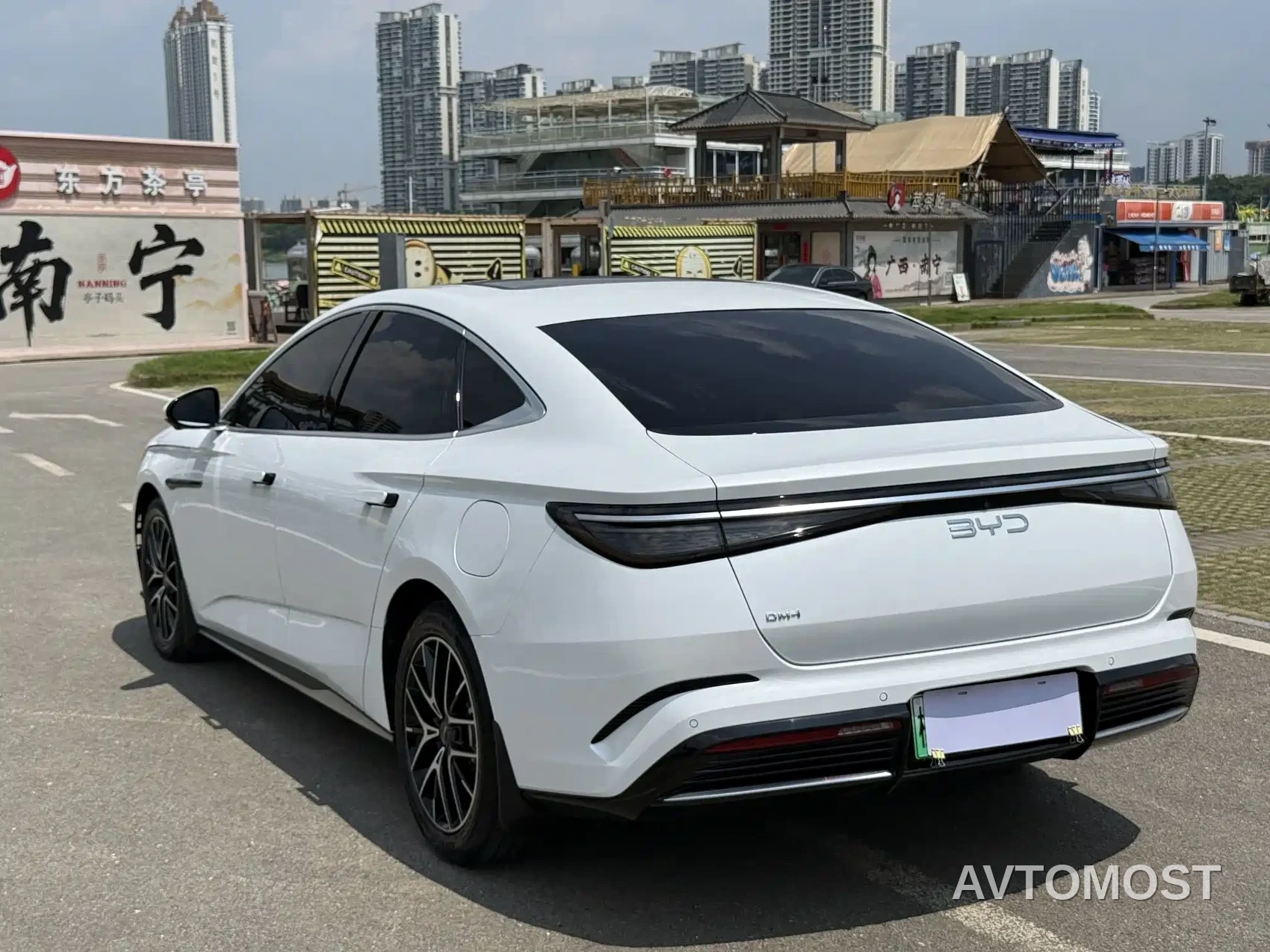 BYD Seal 2023 DM-i 1.5L 121km Luxury — фото 6