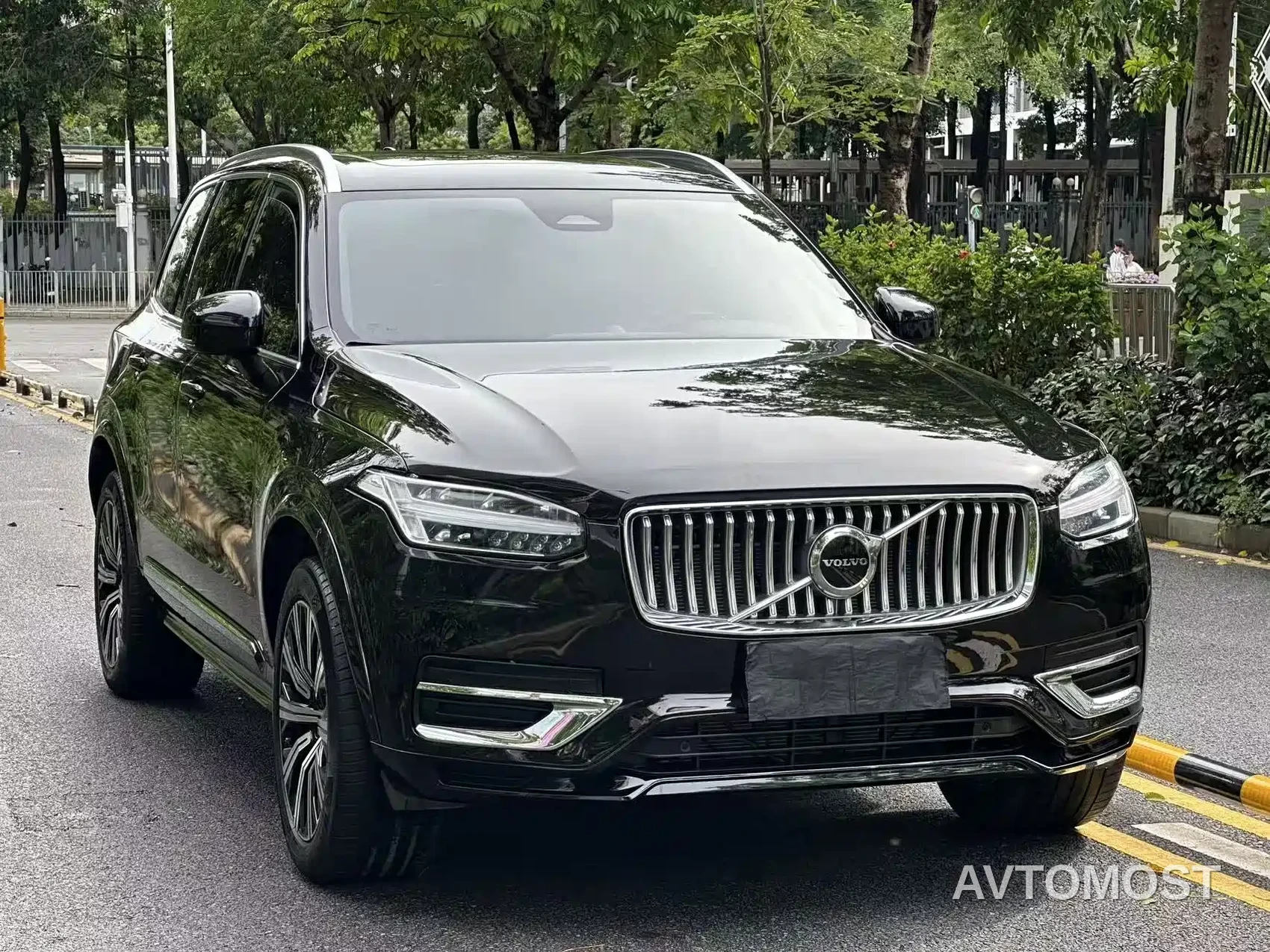 Volvo XC90 2024 B5 Smart Luxury 7-Seater — фото 3