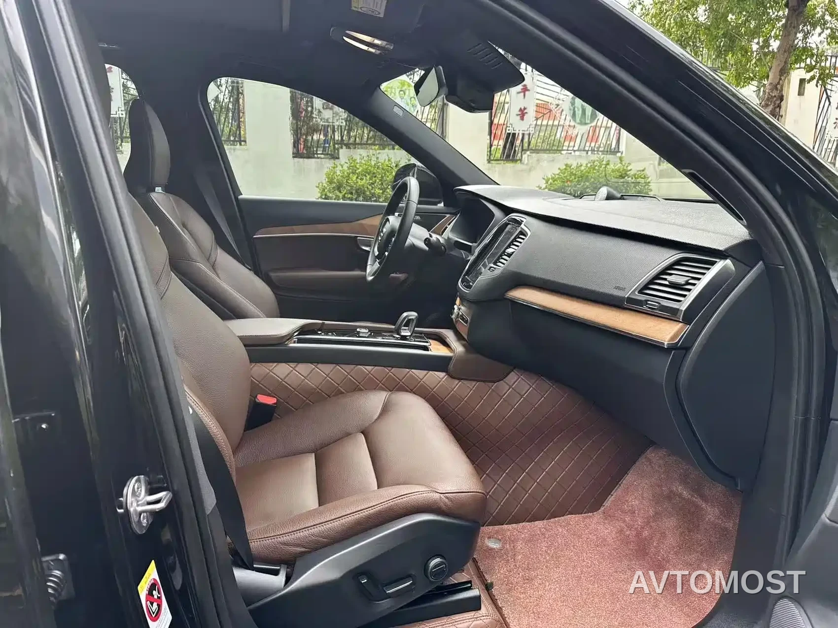 Volvo XC90 2024 B5 Smart Luxury 7-Seater — фото 12