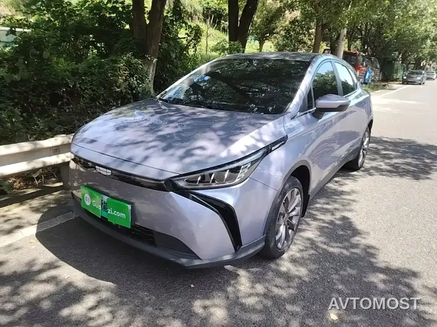 Geely Geometry M6 2022 450 New Intelligence Edition