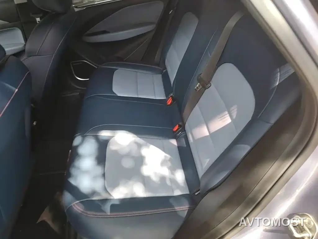 Geely Geometry M6 2022 450 New Intelligence Edition — фото 17