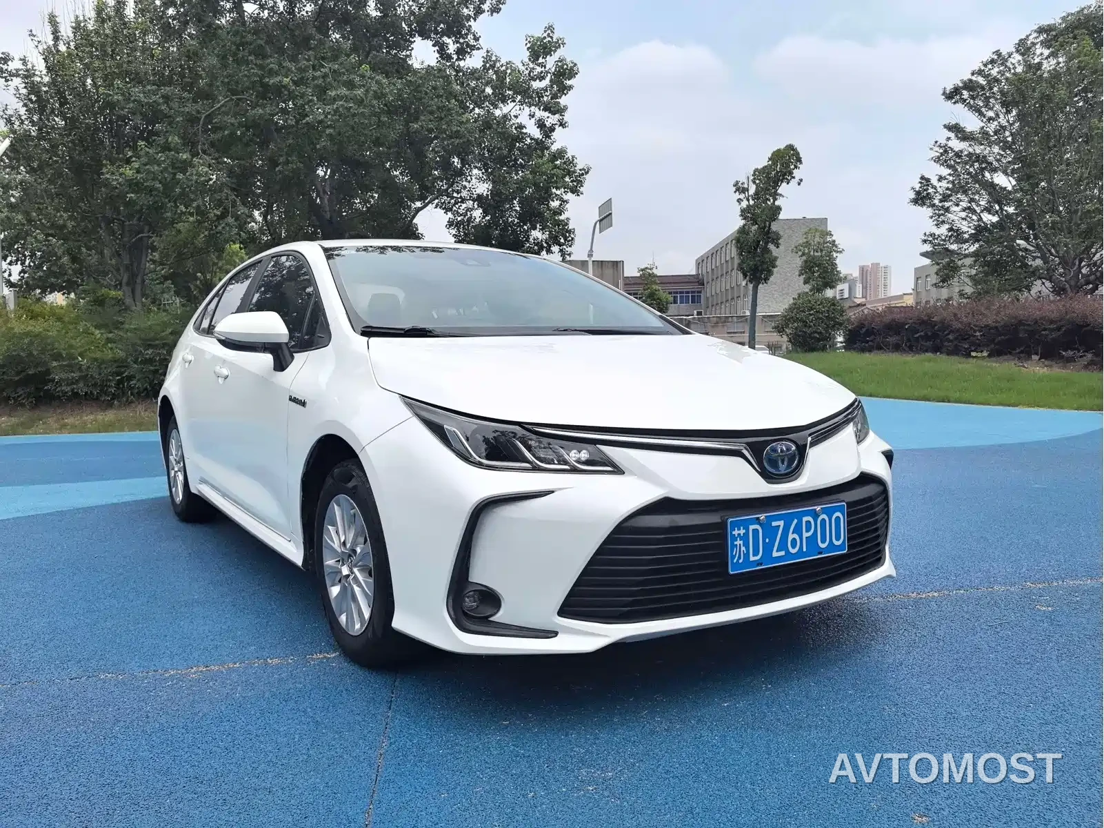 Toyota Corolla 2022 Hybrid 1.8L E-CVT Pioneer Edition — фото 3