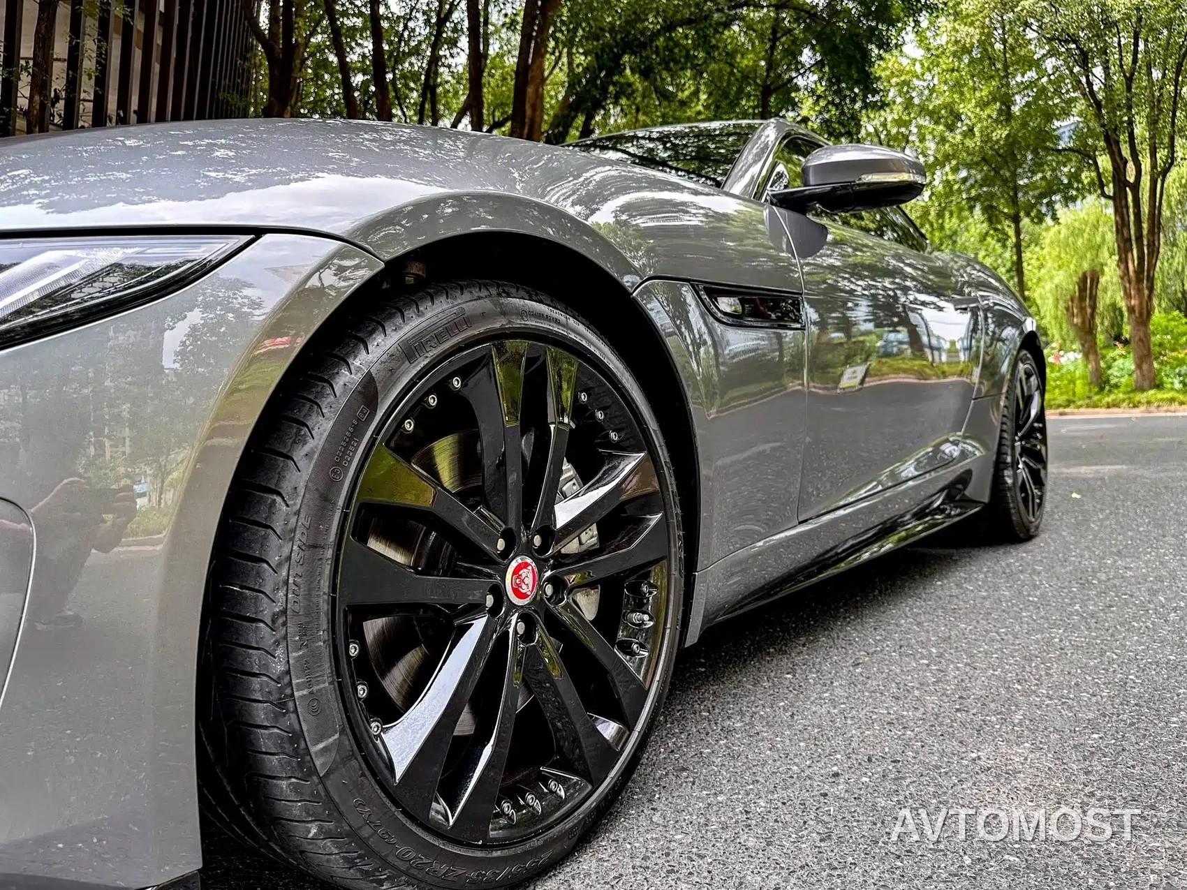 Jaguar F-TYPE 2023 Model P300 Hardtop R-DYNAMIC BLACK — фото 6