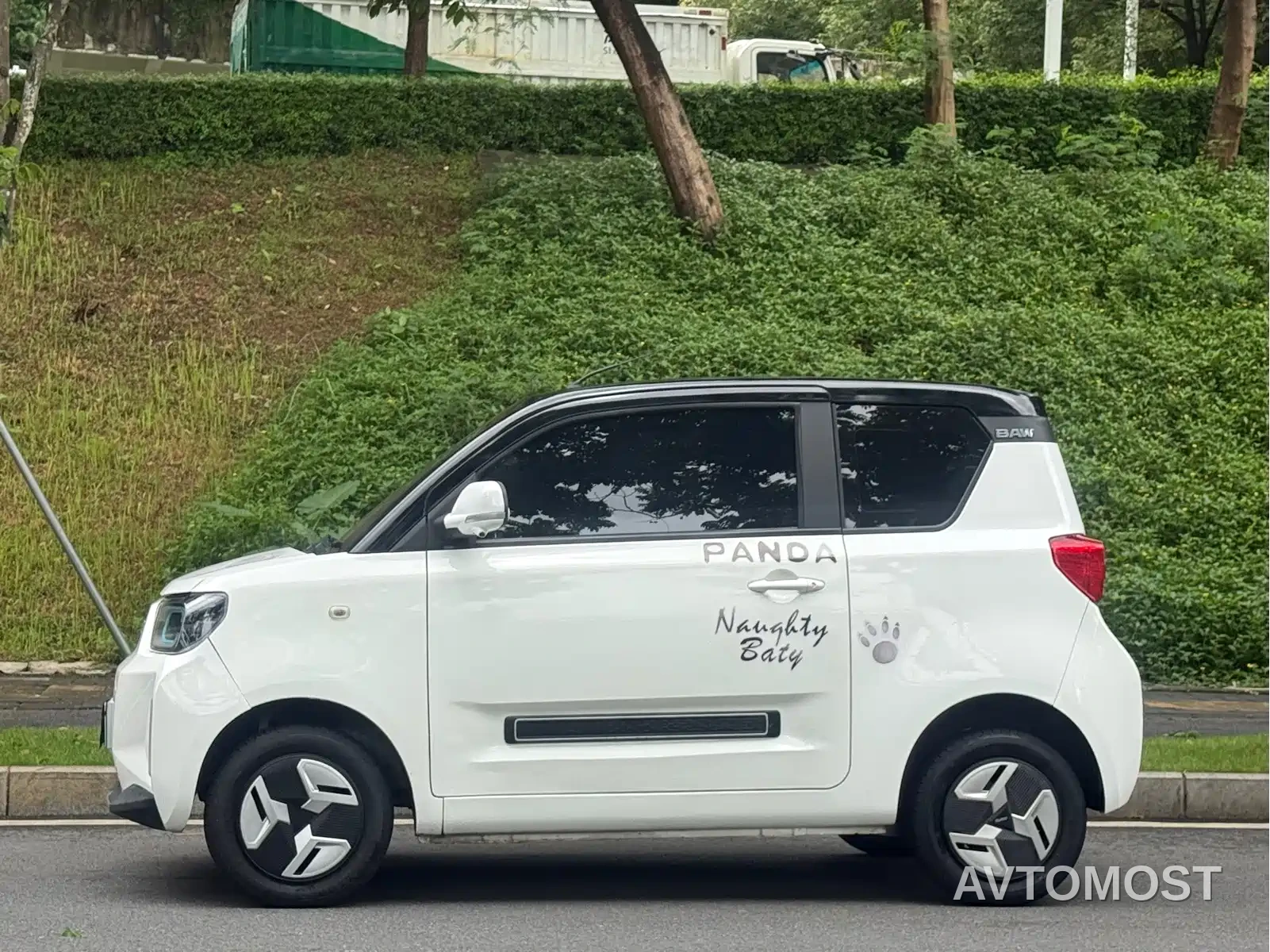 BAW (Beijing Automobile Works) Yuanbao 2022 Smart Cute Edition — фото 3