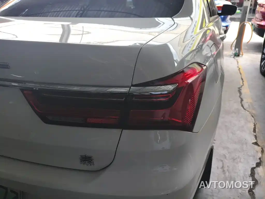 BYD Qin New Energy 2021 Standard Edition — фото 5