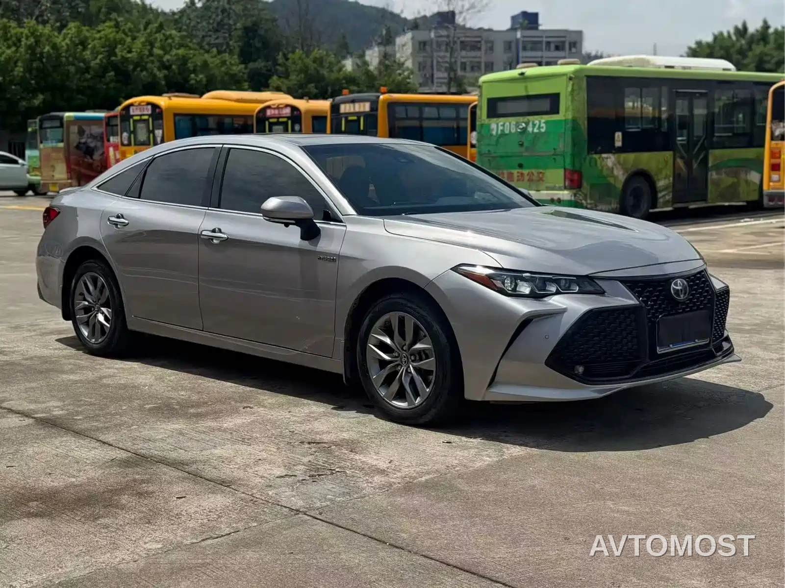 Toyota Avalon 2022 Hybrid 2.5L Luxury Edition — фото 3