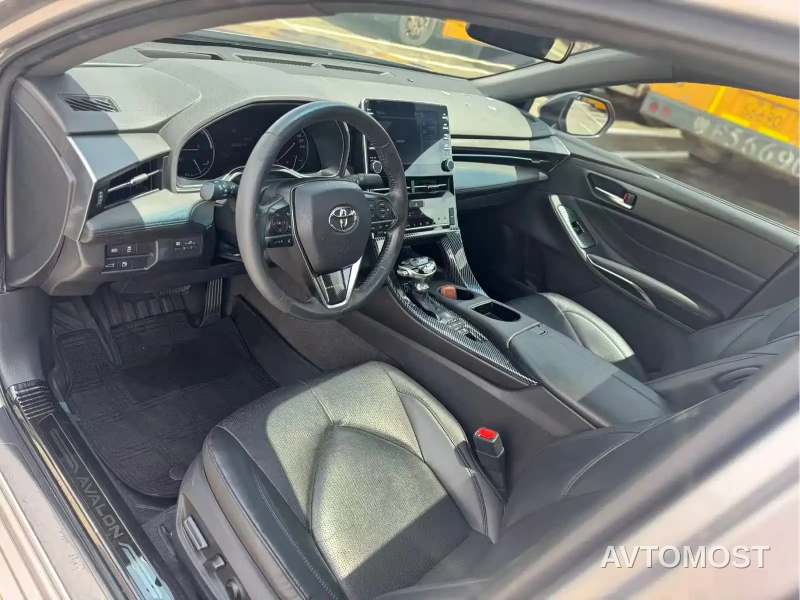 Toyota Avalon 2022 Hybrid 2.5L Luxury Edition — фото 4