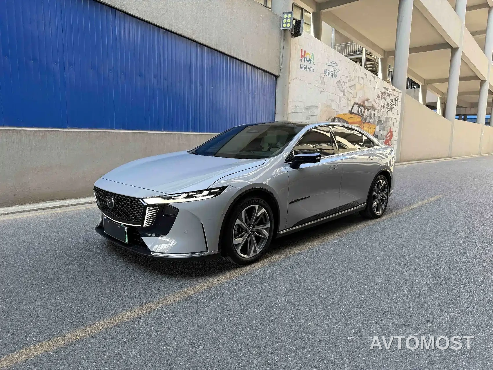 Mazda EZ-6 2024 Extended Range 200 Premium Edition — фото 1