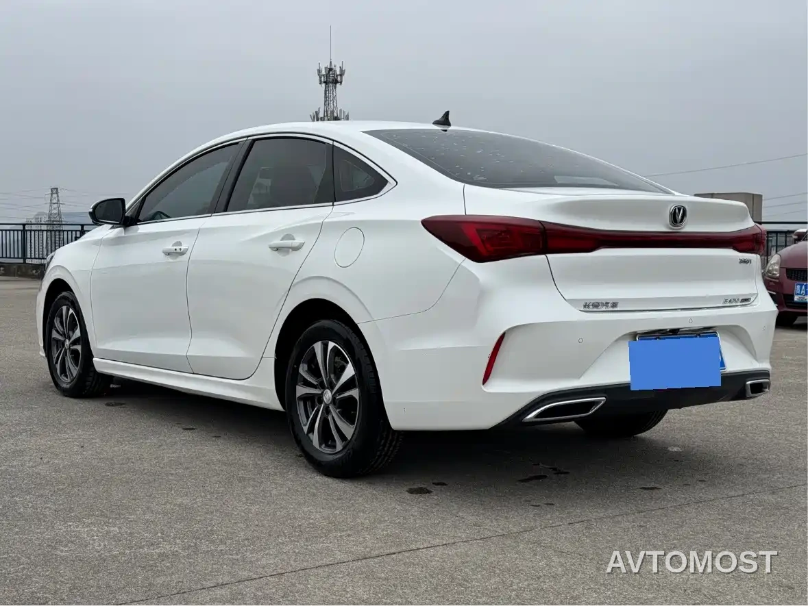 Changan Eado 2022 PLUS Blue Whale NE 1.4T GDI DCT Premium Edition — фото 6