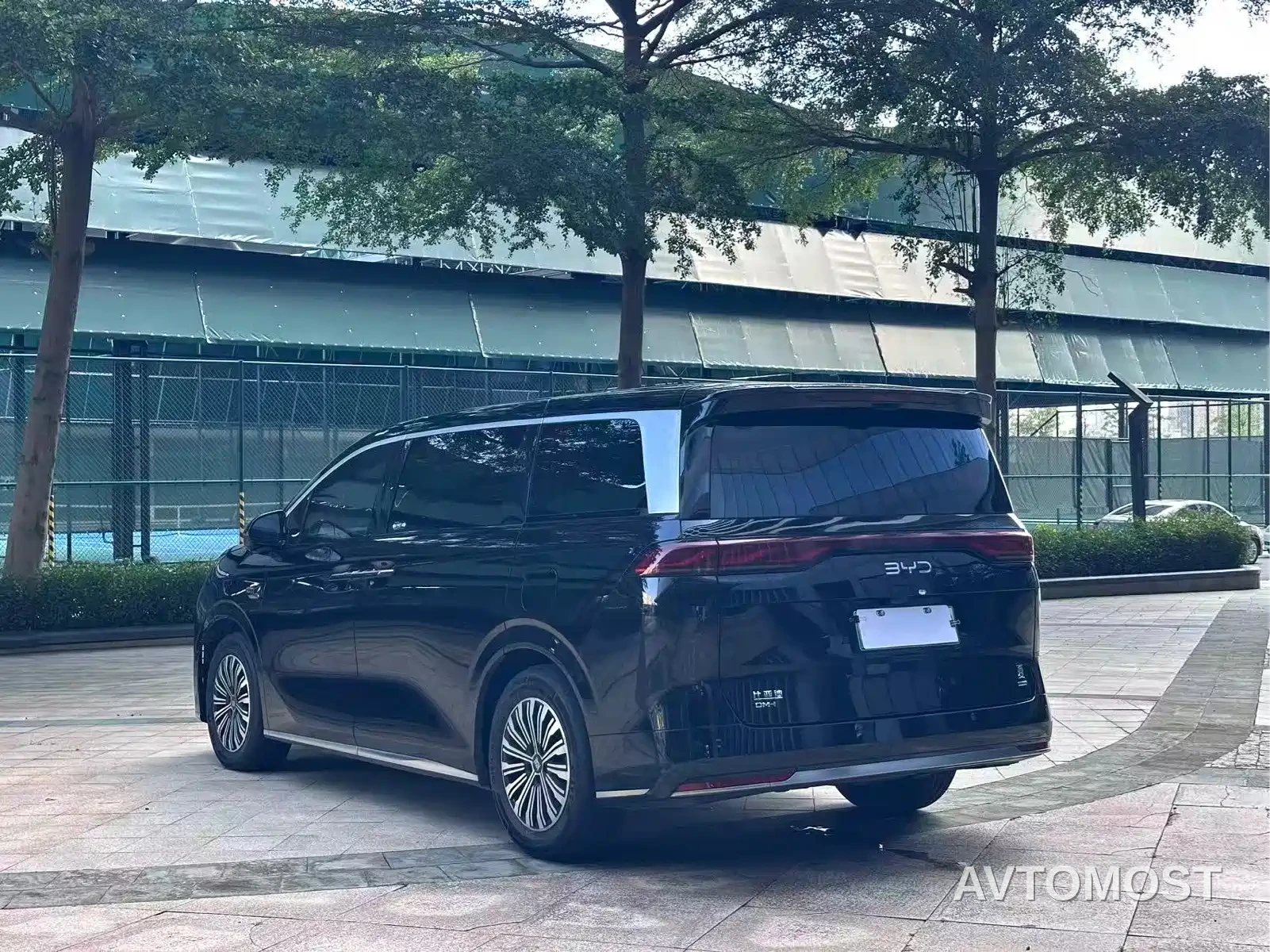 BYD Xia 2025 DM-i 1.5T 100km Leading Edition — фото 19