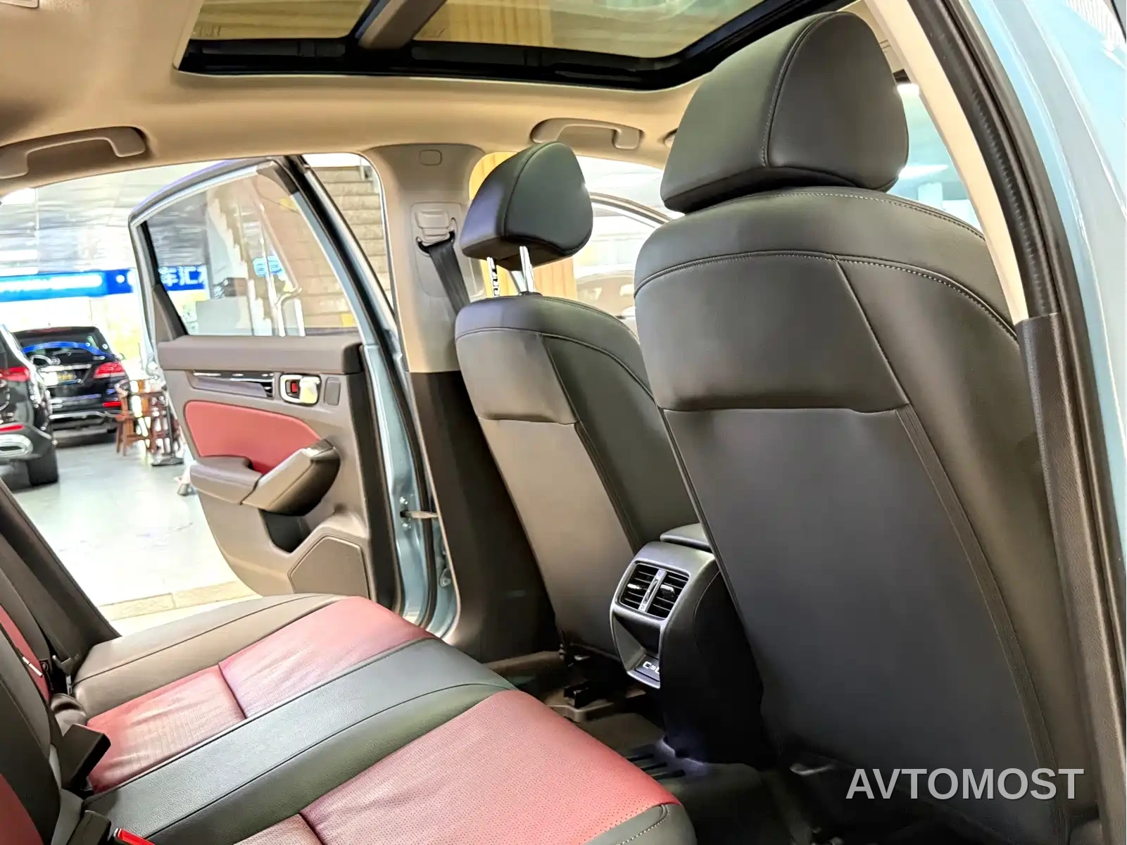 Honda Integra 2023 2.0L e:HEV Sharp Premium Edition — фото 10