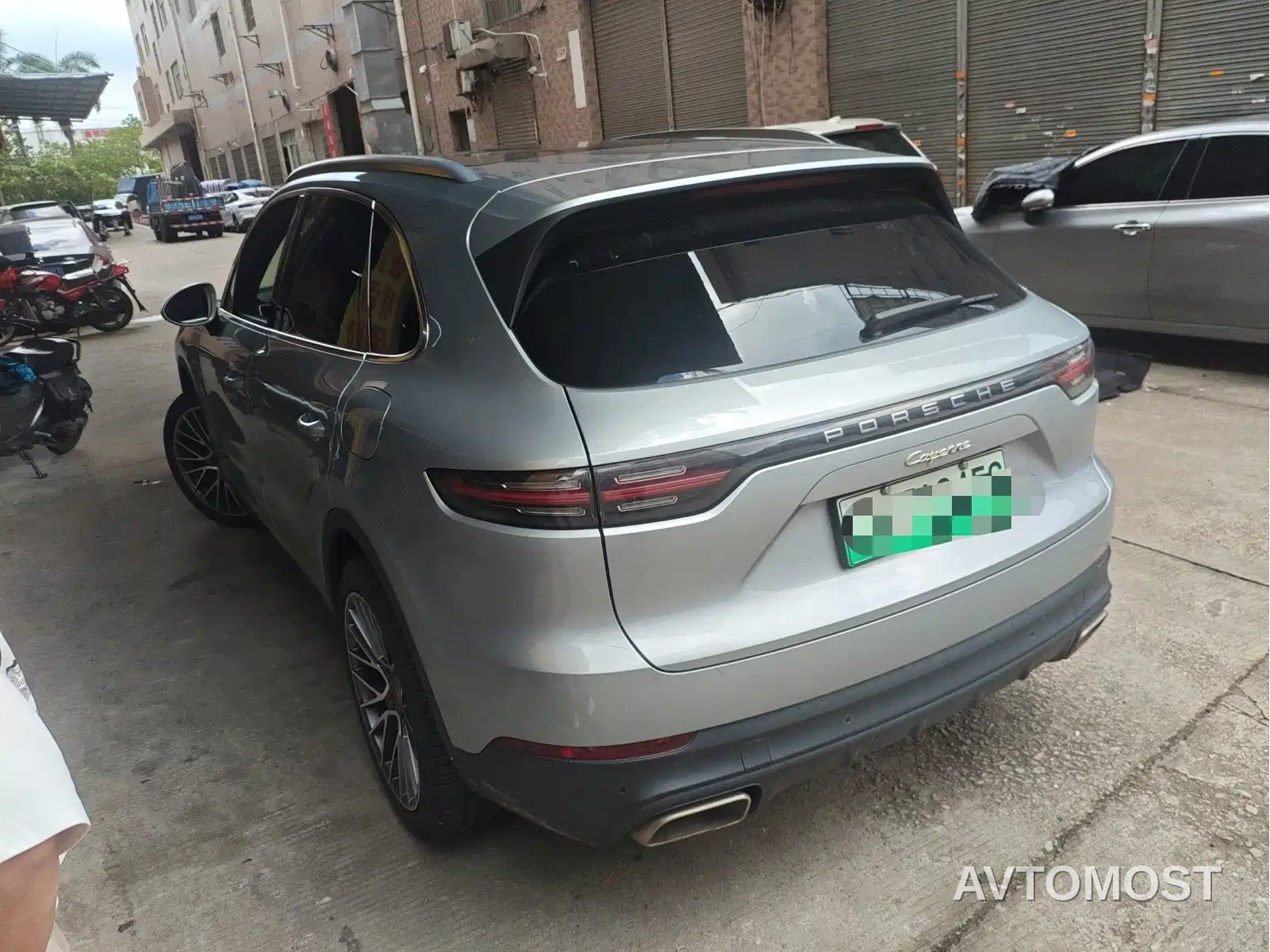 Porsche Cayenne New Energy 2021 Cayenne E-Hybrid 2.0T — фото 6