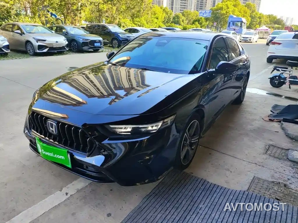 Honda Inspire Hybrid 2023 e:PHEV Premium Edition — фото 2