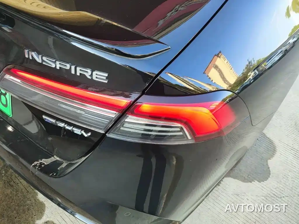 Honda Inspire Hybrid 2023 e:PHEV Premium Edition — фото 8