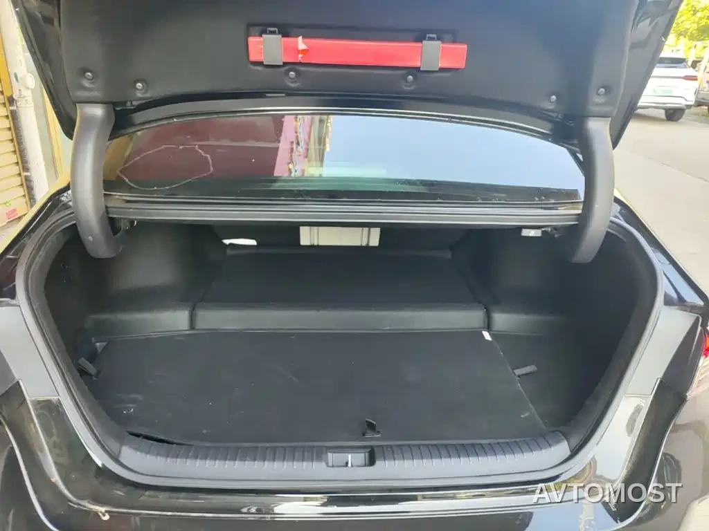 Honda Inspire Hybrid 2023 e:PHEV Premium Edition — фото 18