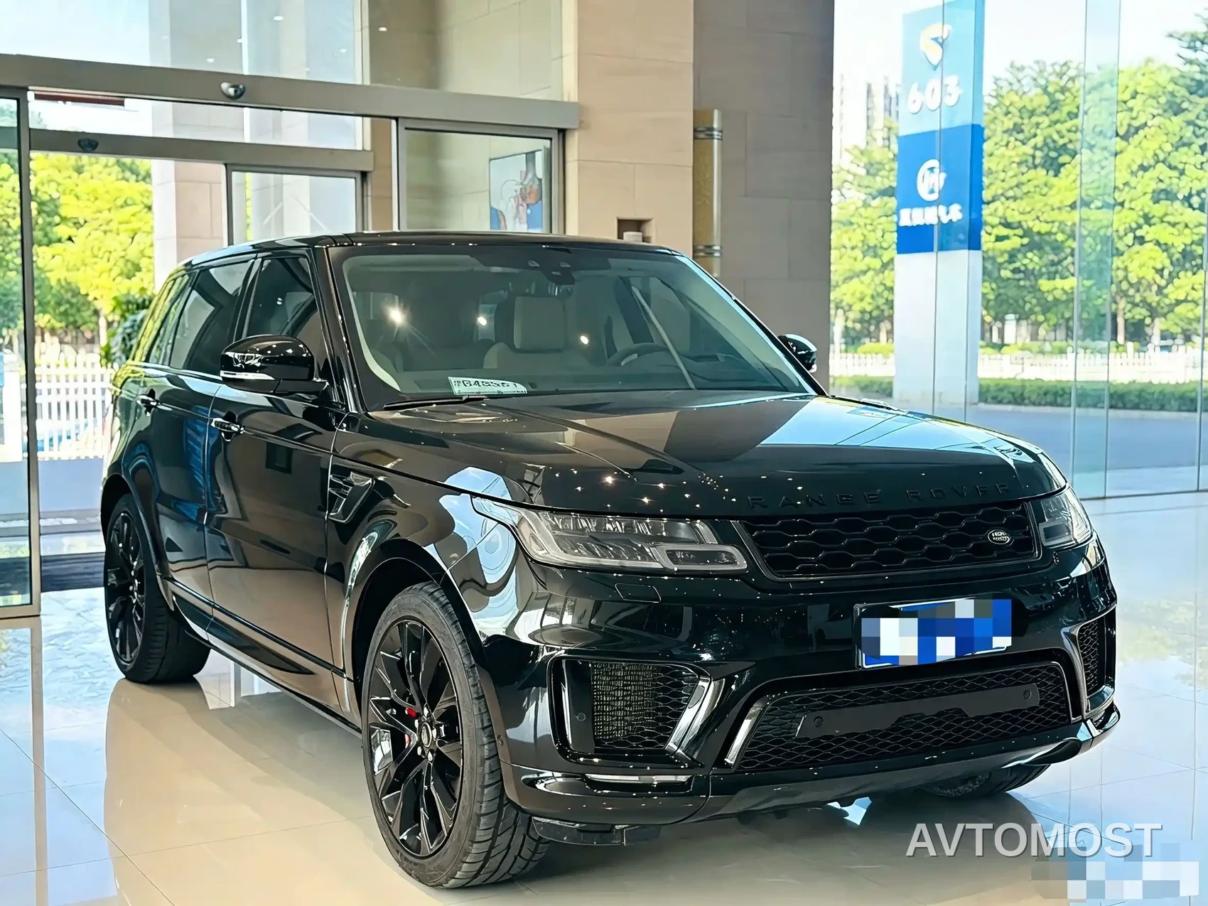 Land Rover Range Rover Sport 2022 3.0 L6 HST — фото 2