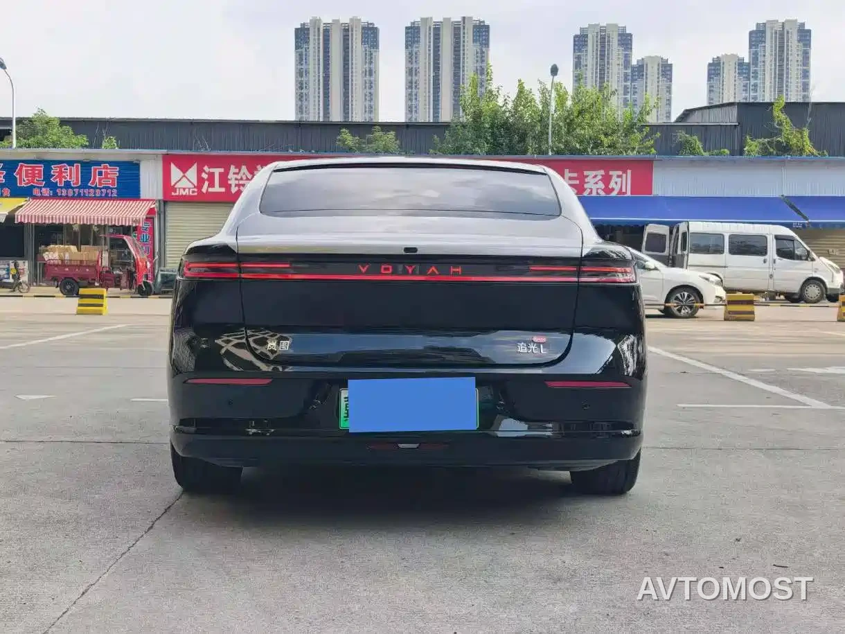 VOYAH Zhuiguang L 2025 Mid-configuration Model — фото 7