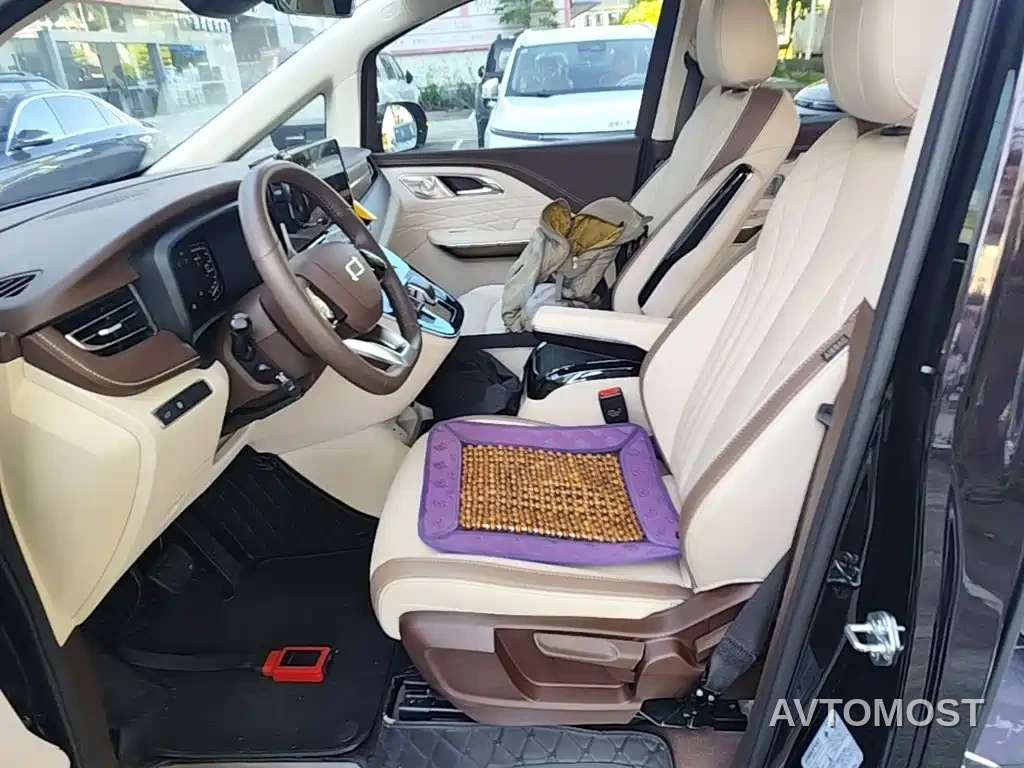 Besturn M9 2023 Model 2.0T Supreme Edition — фото 8