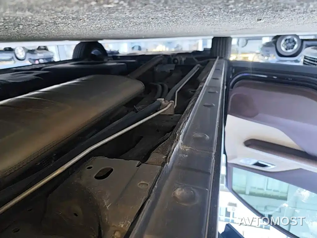Besturn M9 2023 Model 2.0T Supreme Edition — фото 18