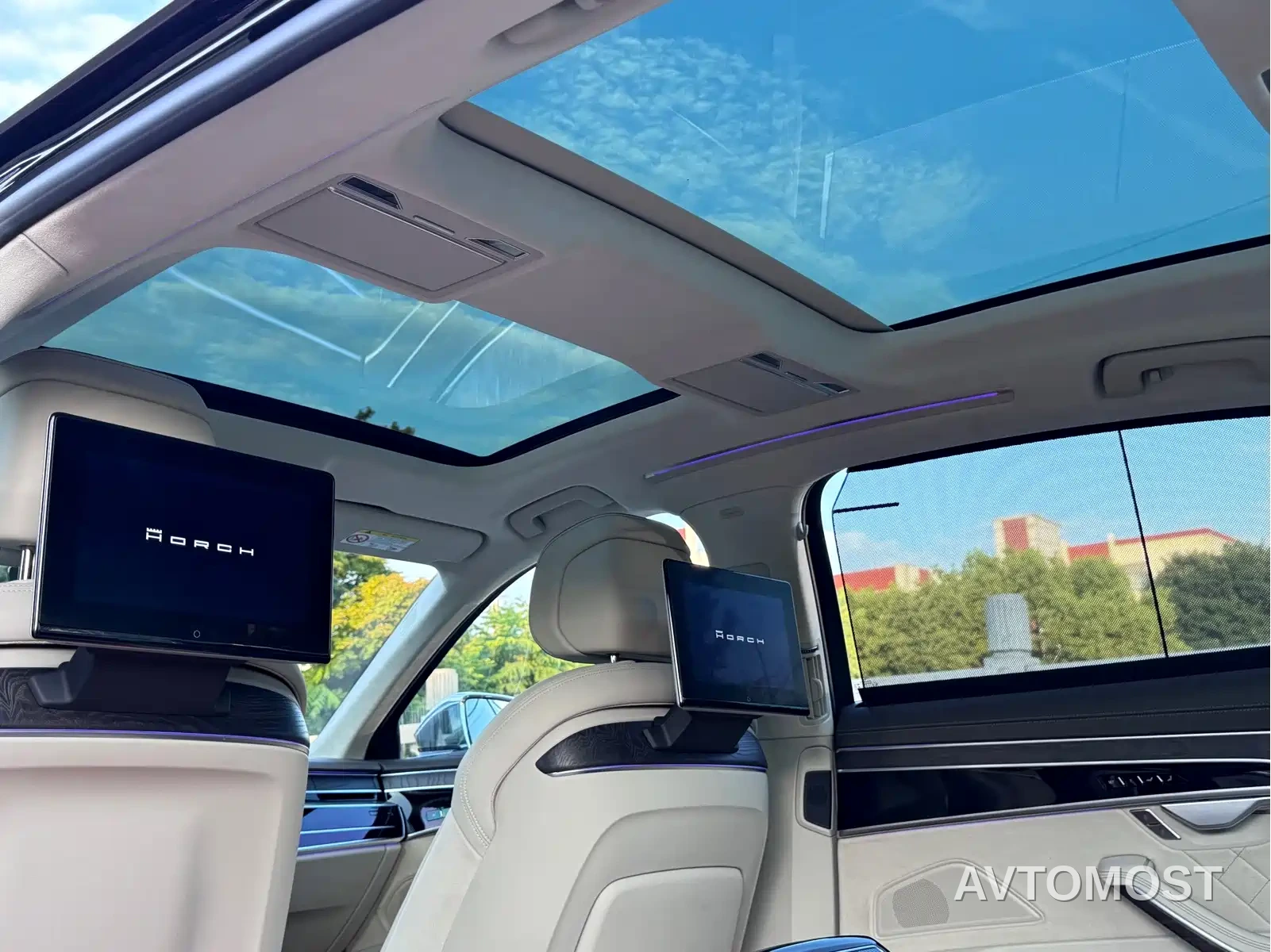 Audi A8 2022 A8L Horch Founder Edition Classic — фото 23