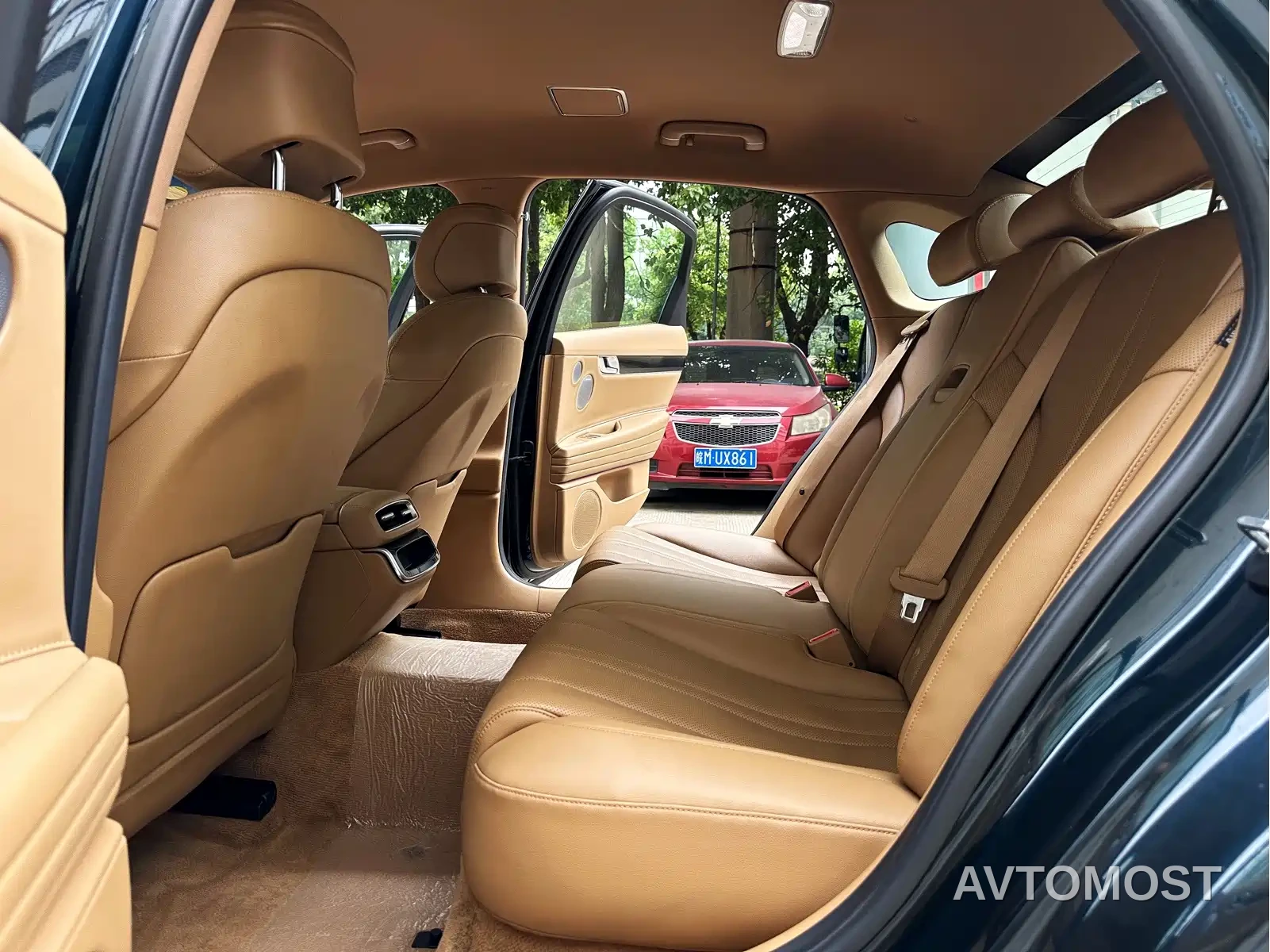 Genesis G80 2024 2.5T RWD Luxury — фото 4