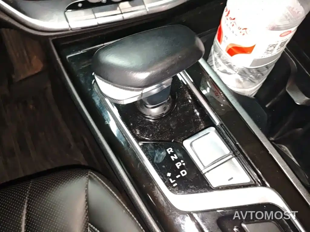 Geely Borui PHEV 2022 1.5T PHEV Range Upgrade Luxury Edition — фото 12