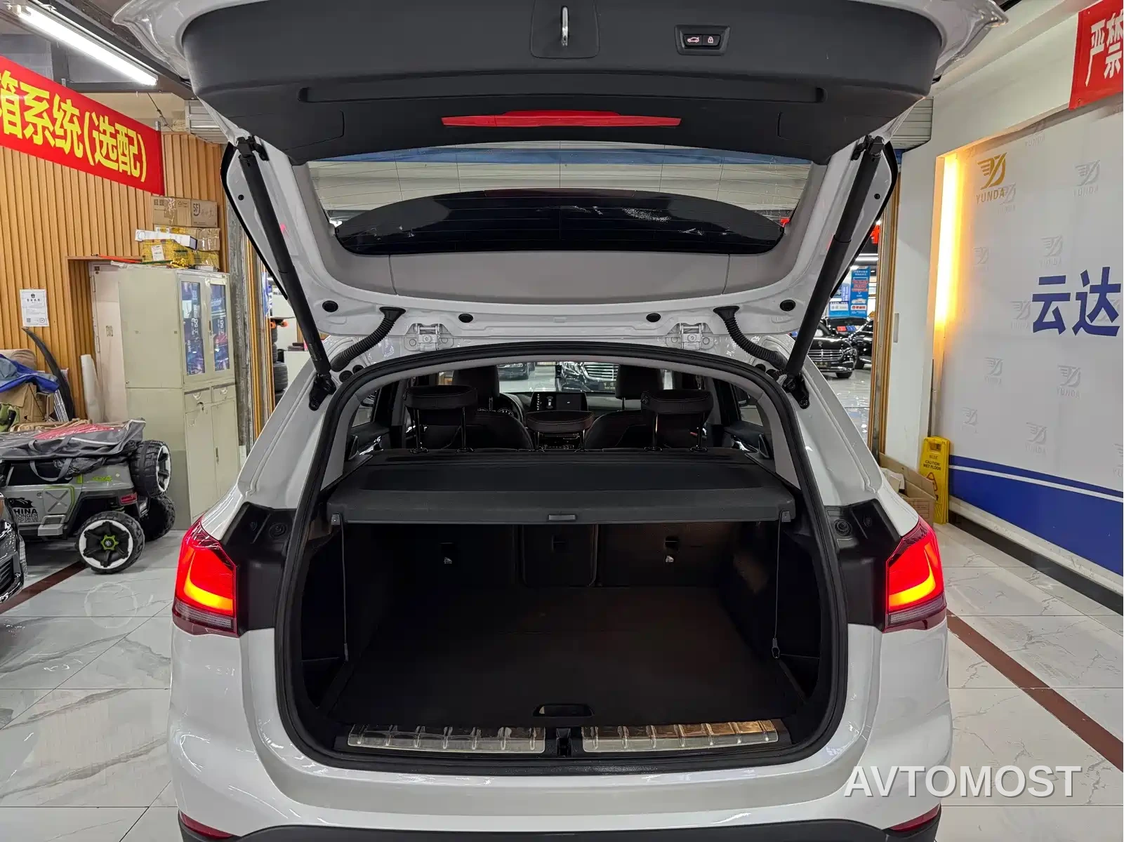 BMW X1 2022 sDrive25Li Leading — фото 12