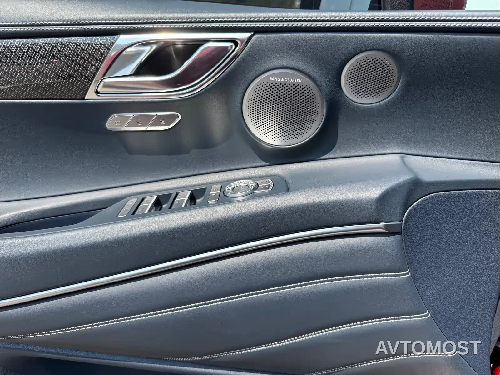 Genesis GV80 Coupe 2024 Coupe 2.5T AWD Flagship 5-Seater — фото 18