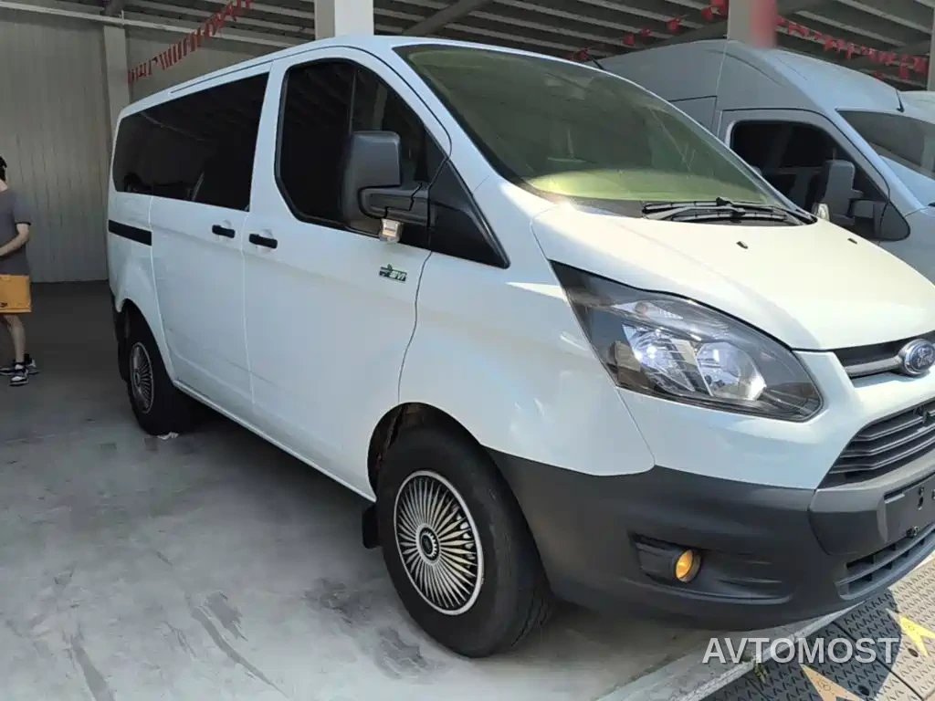 Ford Transit 2019 2.0T Diesel Multi-Purpose Commercial Vehicle Short Wheelbase Low Roof 6-Seater China VI — фото 4