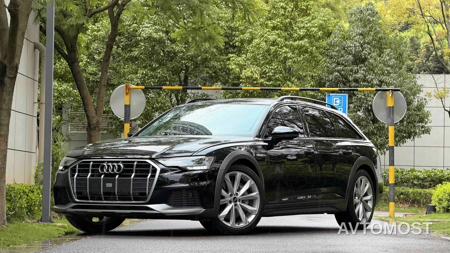 Audi A6 (Import) 2022 allroad quattro Explorer 55 TFSI Premium Off-road — фото 1