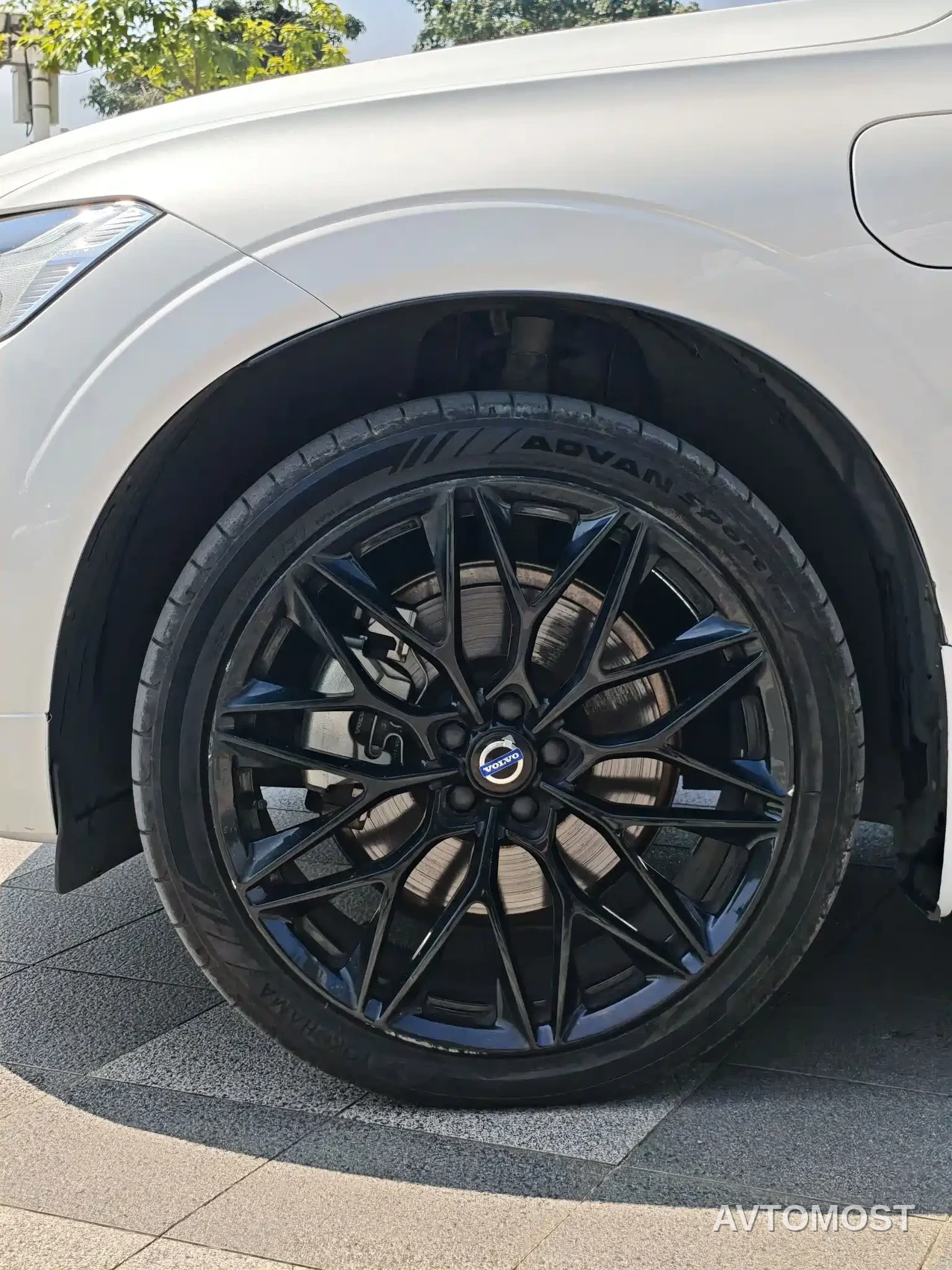 Volvo XC60 Plug-in Hybrid 2021 T8 E-Drive Hybrid Inscription Sport — фото 10