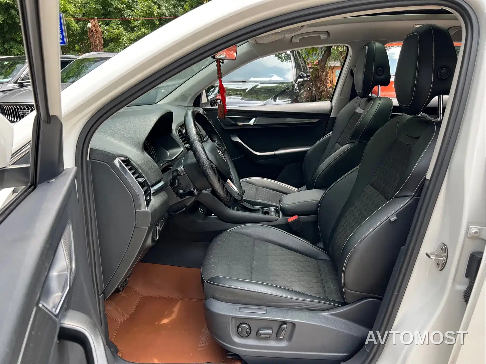 Škoda Karoq 2021 TSI280 Luxury Edition — фото 7