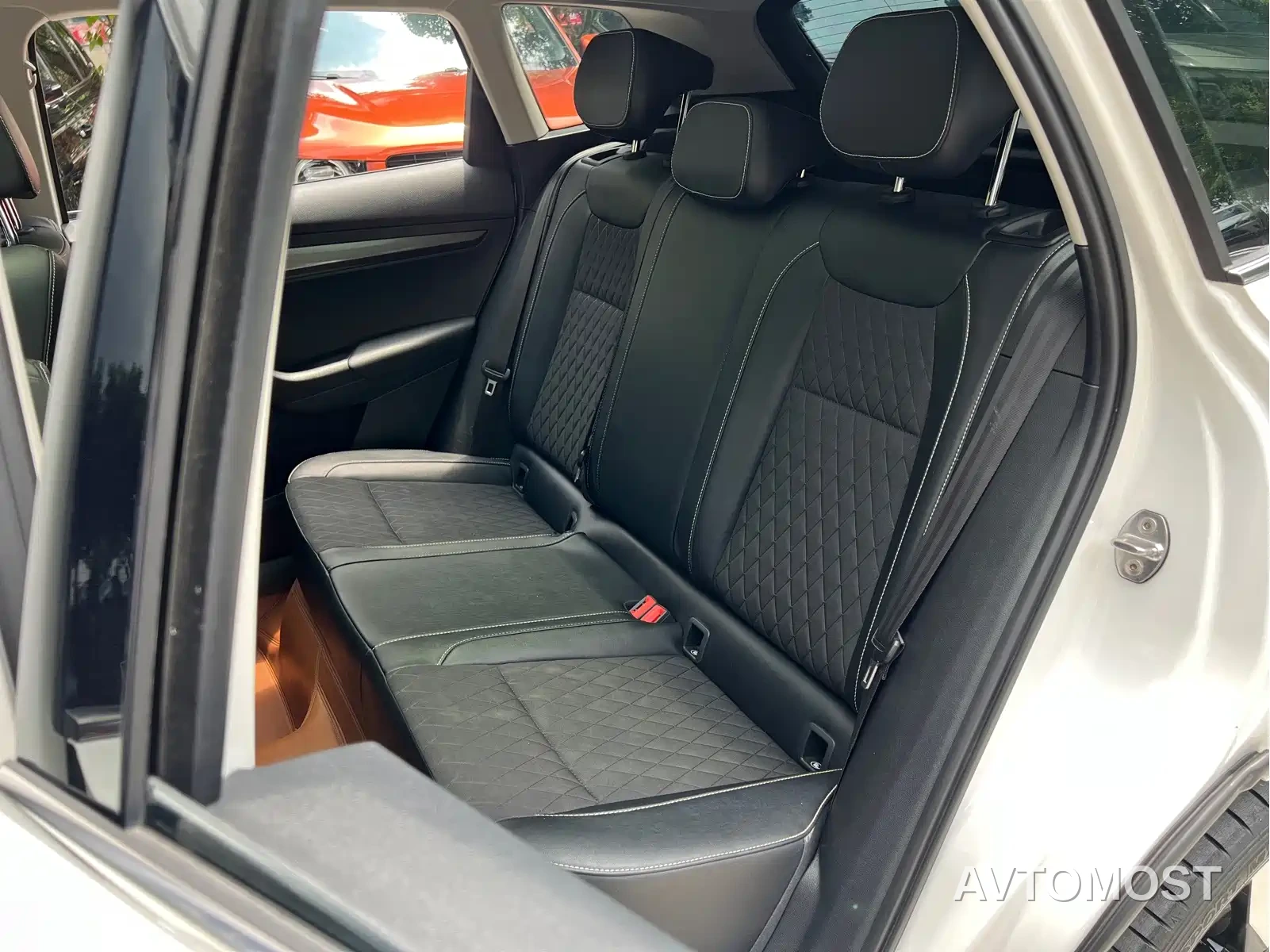 Škoda Karoq 2021 TSI280 Luxury Edition — фото 9