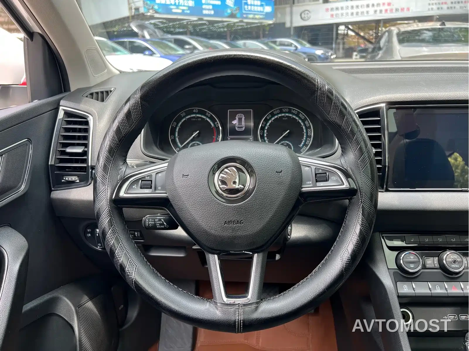 Škoda Karoq 2021 TSI280 Luxury Edition — фото 10