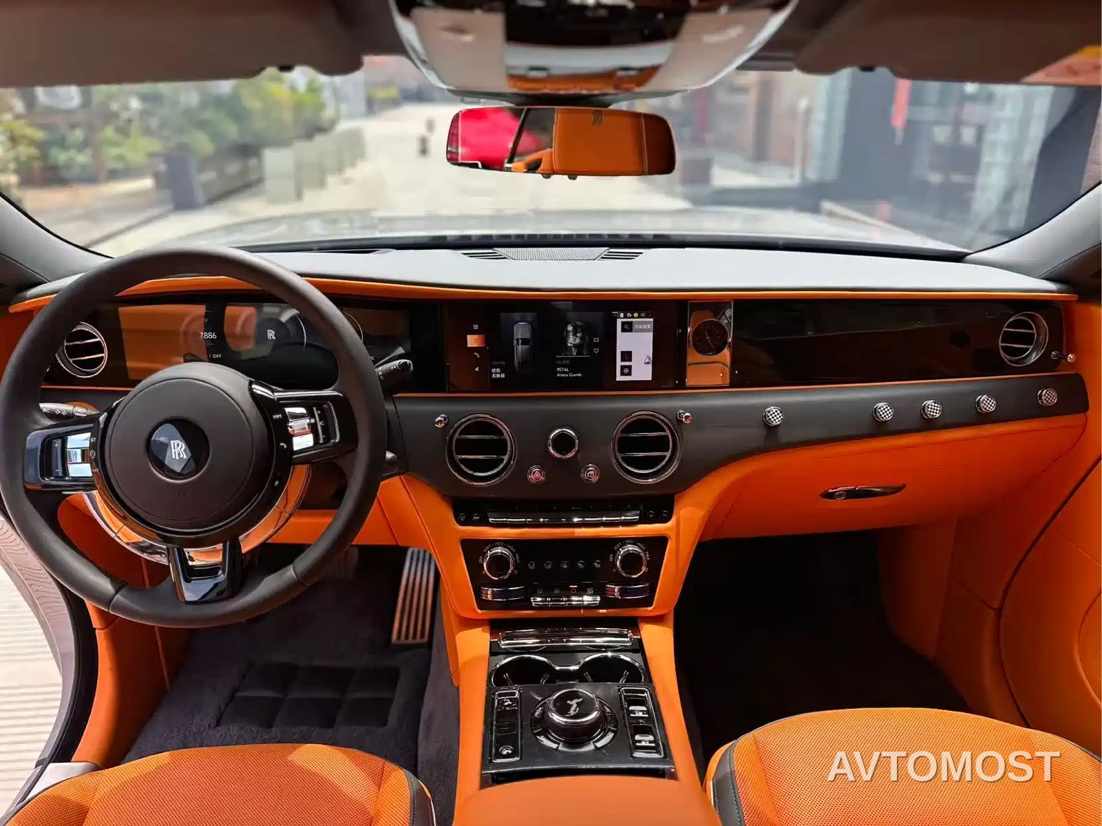 Rolls-Royce Spectre 2024 Standard Model — фото 7