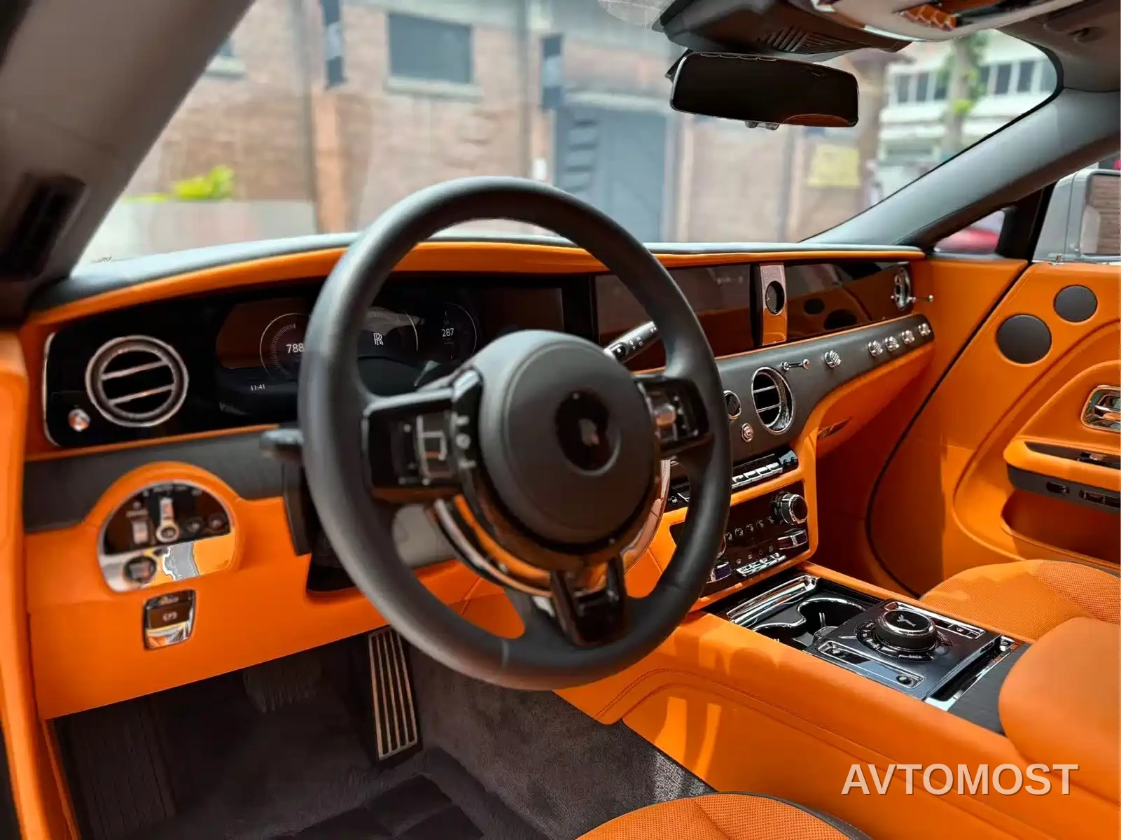 Rolls-Royce Spectre 2024 Standard Model — фото 11