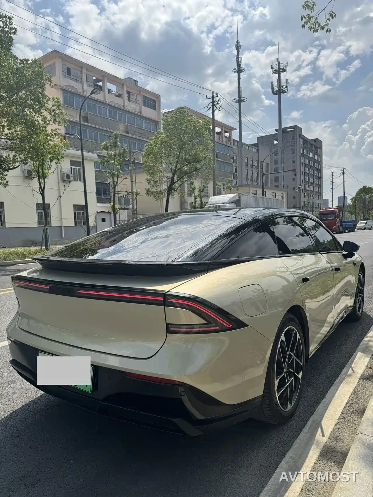 XPeng P7+ 2024 Ultra Long Range Max — фото 9
