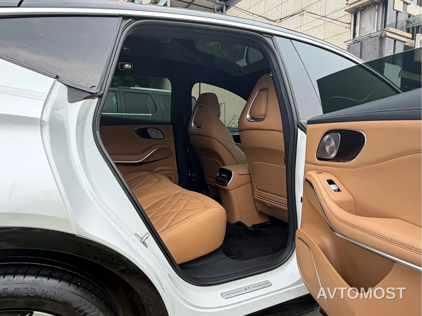 Roewe Feifan R7 2022 Long Range Premium Edition — фото 6