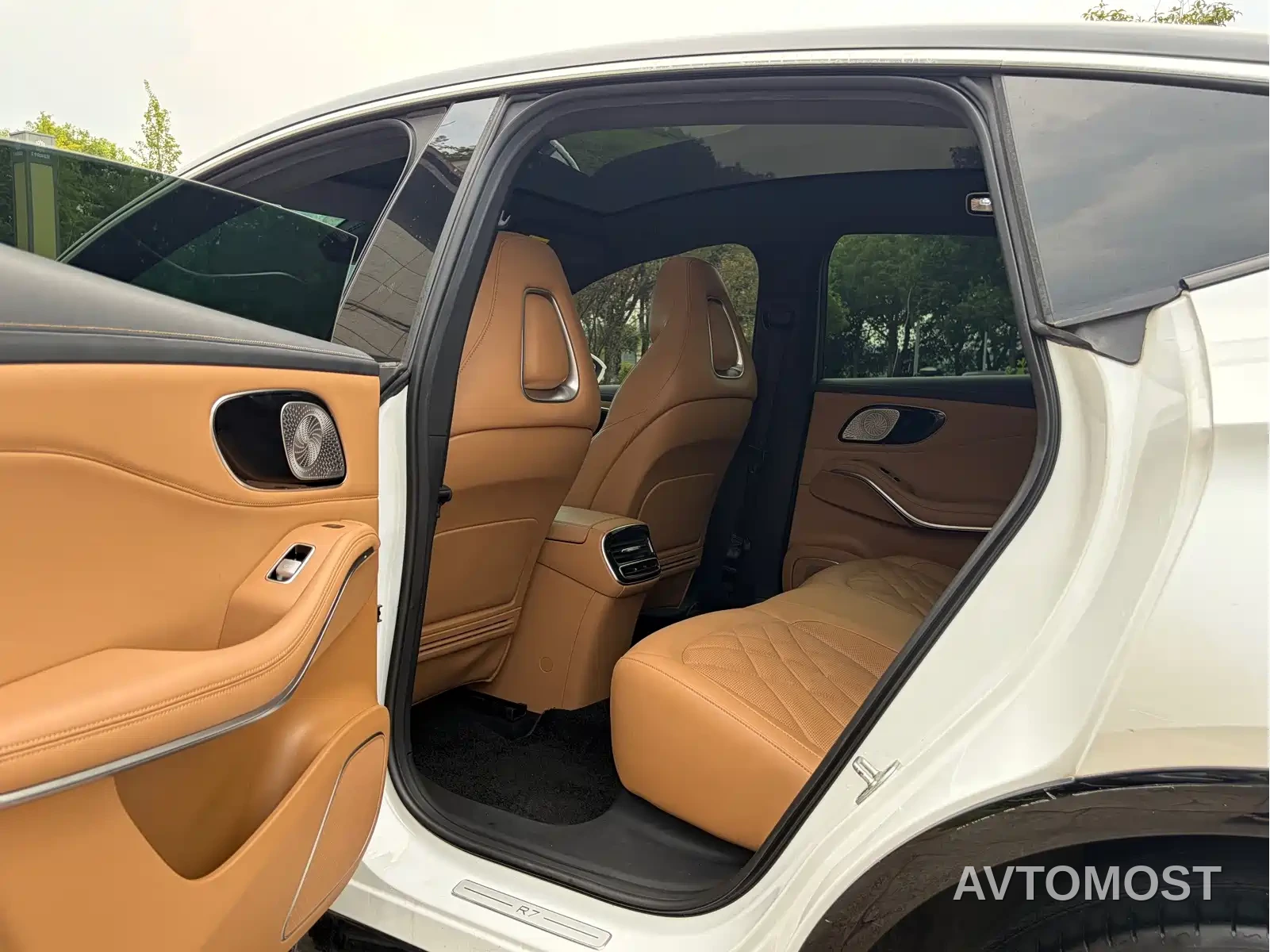 Roewe Feifan R7 2022 Long Range Premium Edition — фото 7