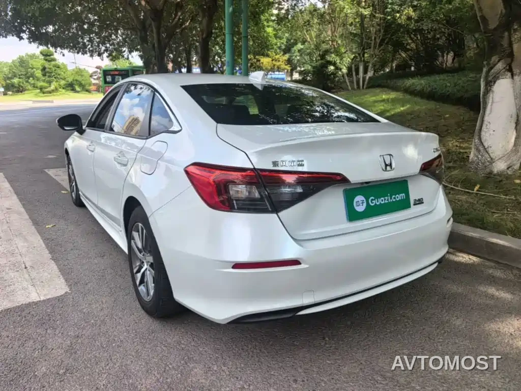 Honda Civic 2023 240TURBO CVT Dynamic Edition — фото 5