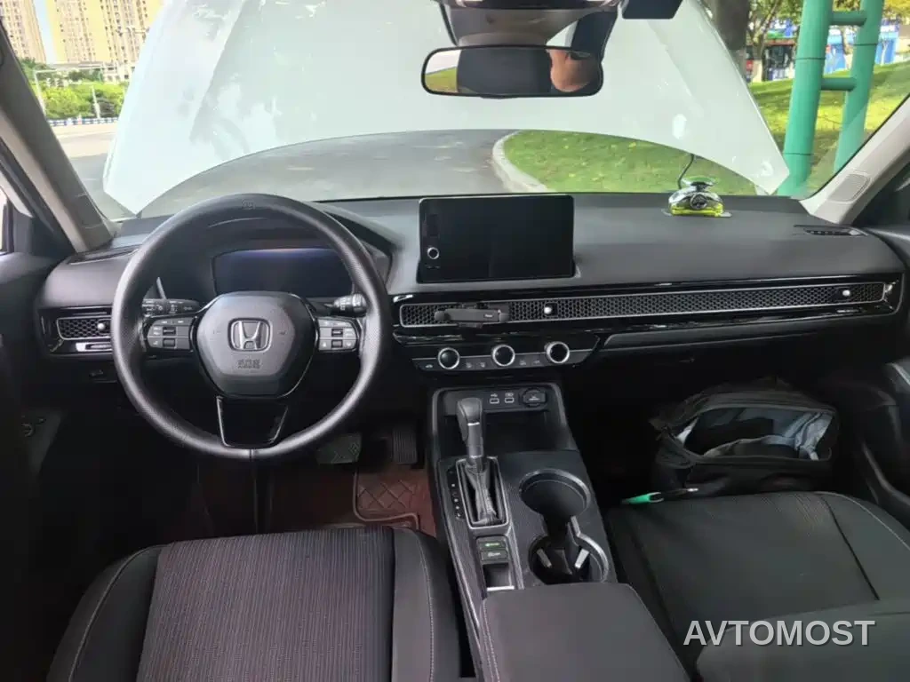 Honda Civic 2023 240TURBO CVT Dynamic Edition — фото 10