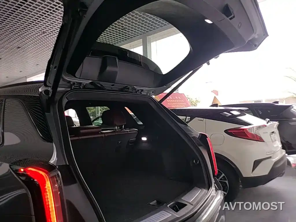 Cadillac XT5 2025 Model 2.0T Platinum — фото 14