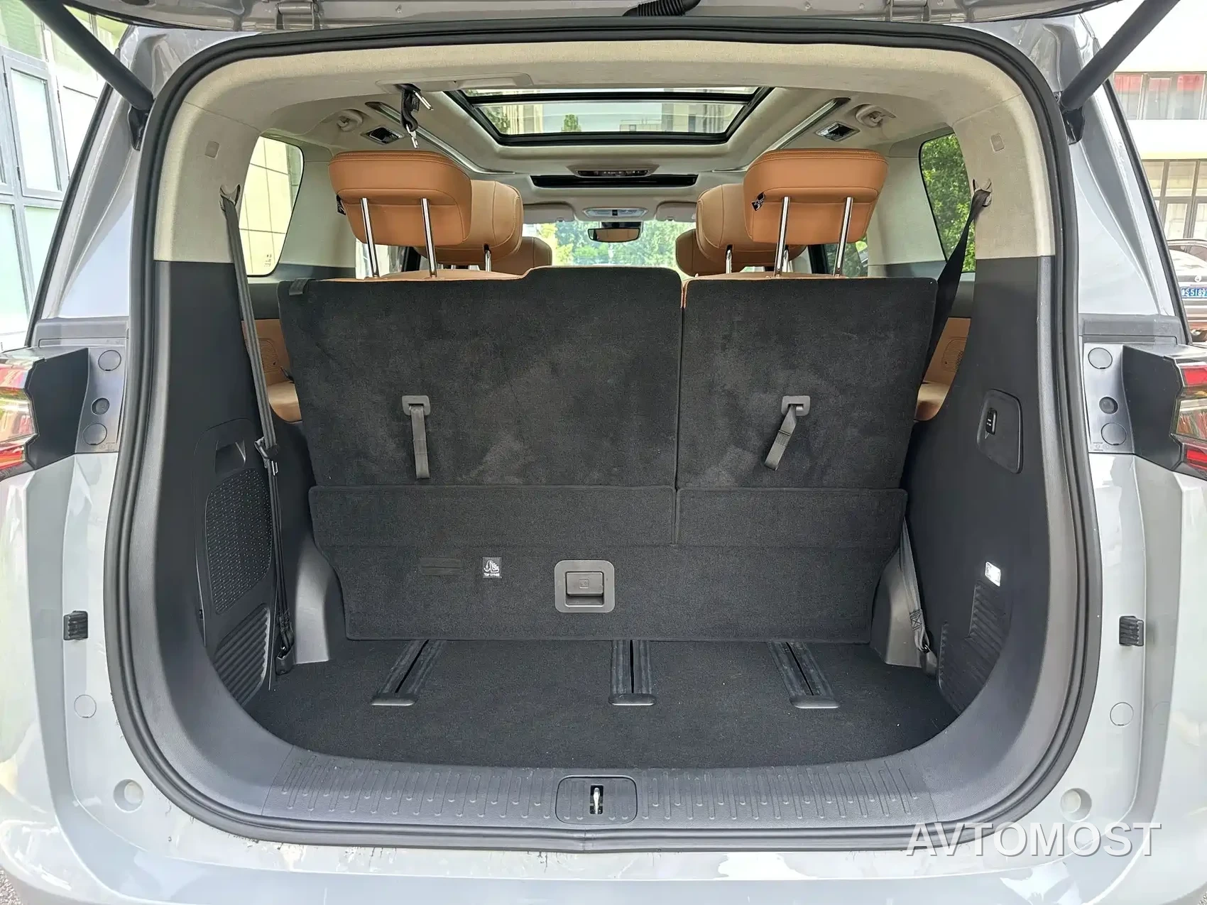 SAIC Maxus Dajia 9 2024 Super Hybrid Ultra Long Range Forest Edition 7-Seater — фото 5