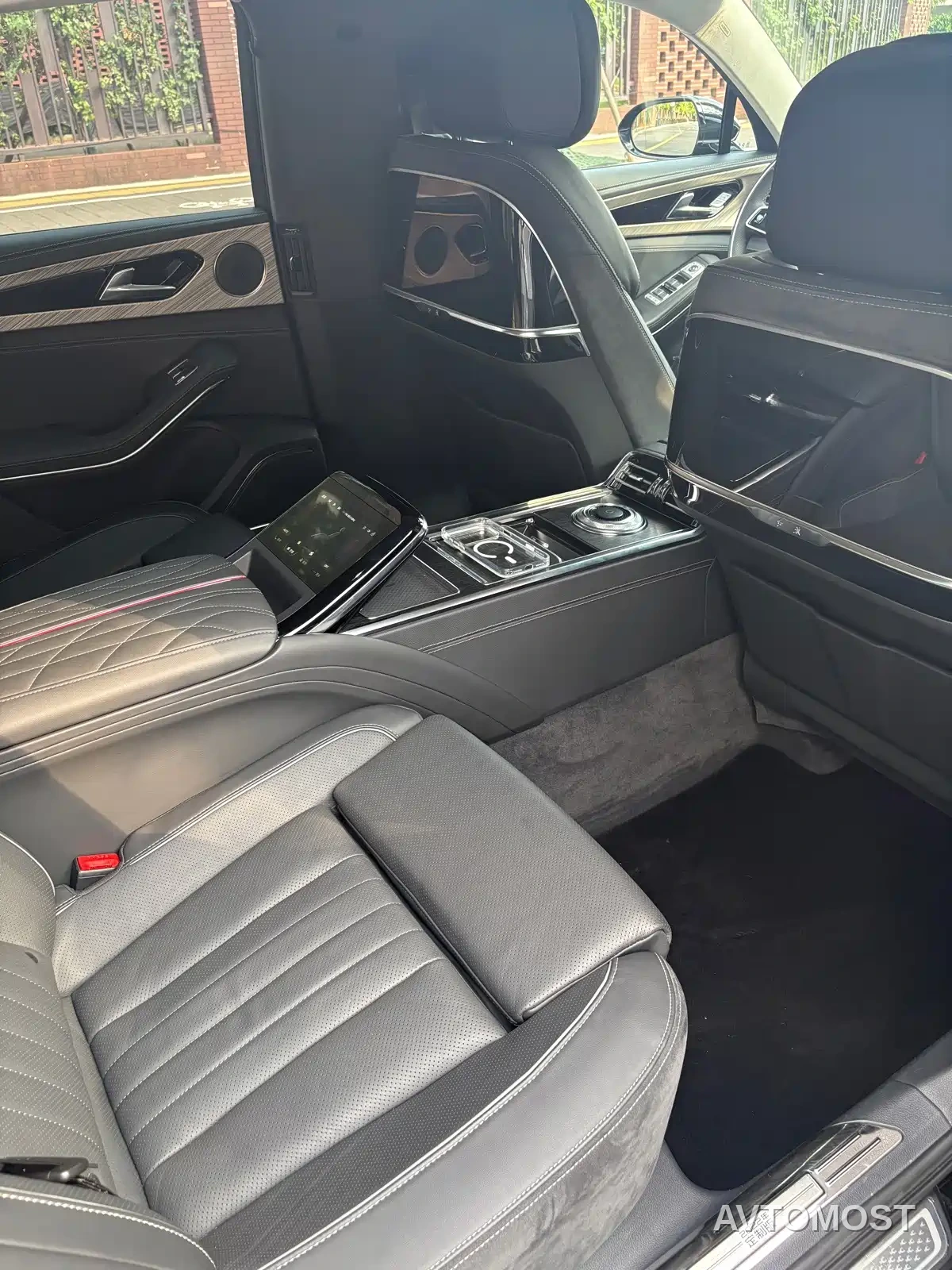 Hongqi H9 2022 3.0T H9+ Excellence Custom Edition — фото 10