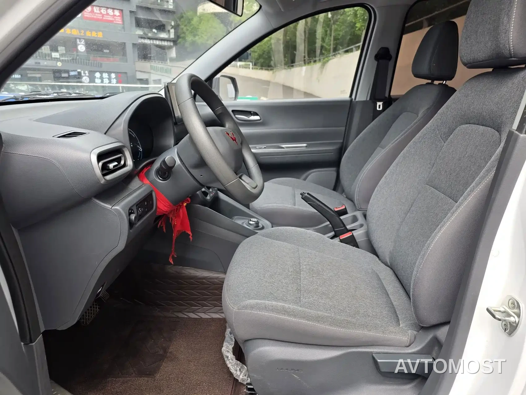 Wuling Hongguang New Energy 2025 Extended-Range Hybrid 50KM Comfort Version — фото 7