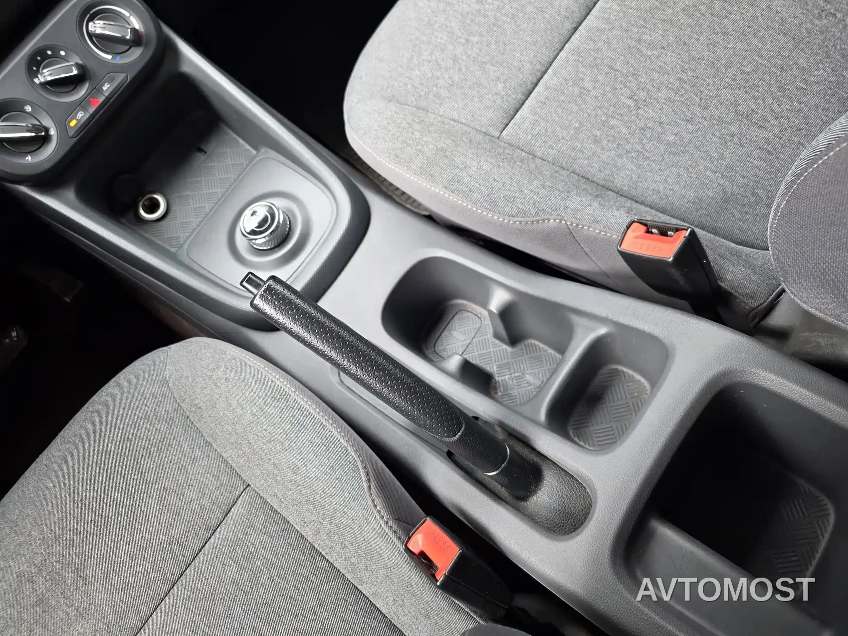 Wuling Hongguang New Energy 2025 Extended-Range Hybrid 50KM Comfort Version — фото 10