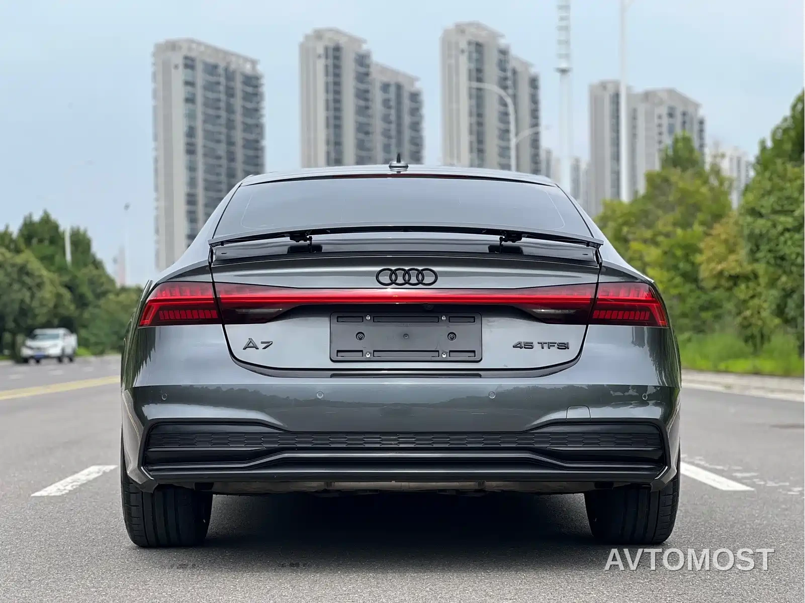 Audi A7 2023 Model 45 TFSI Premium Selection Edition — фото 6