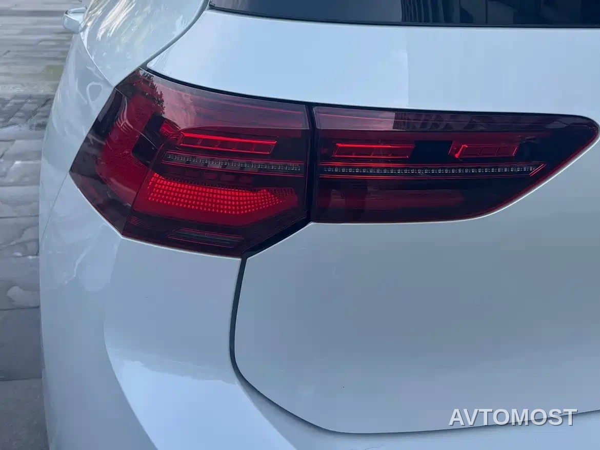 Volkswagen Golf 2021 280TSI DSG R-Line — фото 6