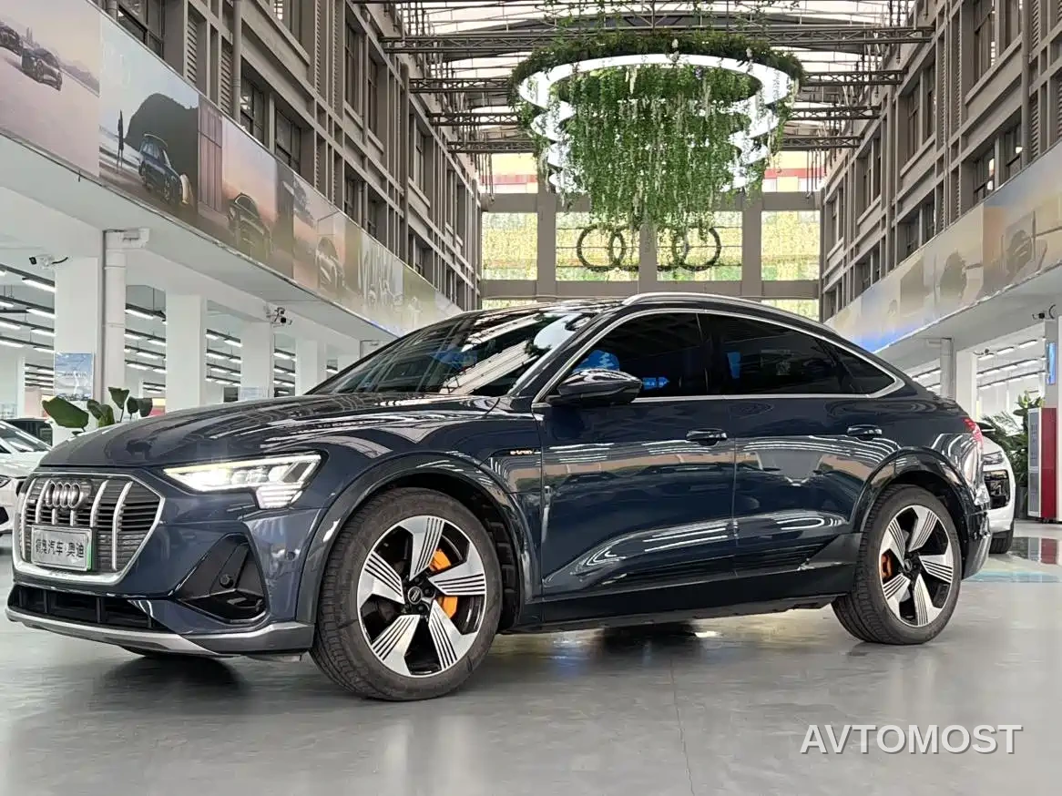 Audi e-tron (Import) 2021 Sportback 55 quattro Selection — фото 1