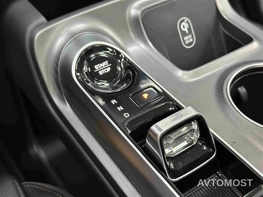 GAC Trumpchi E8 2024 Glory Series 2.0L Glory Edition — фото 6